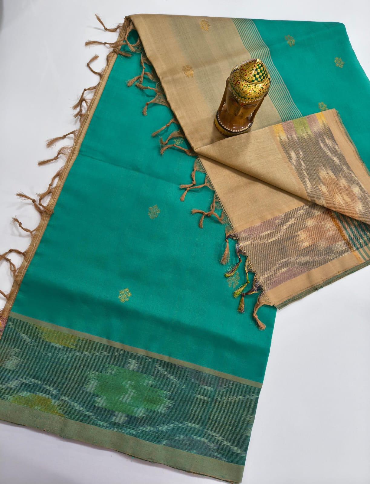 Mangalagiri Handloom Pattu Sarees with pochampally border and Small butta collection