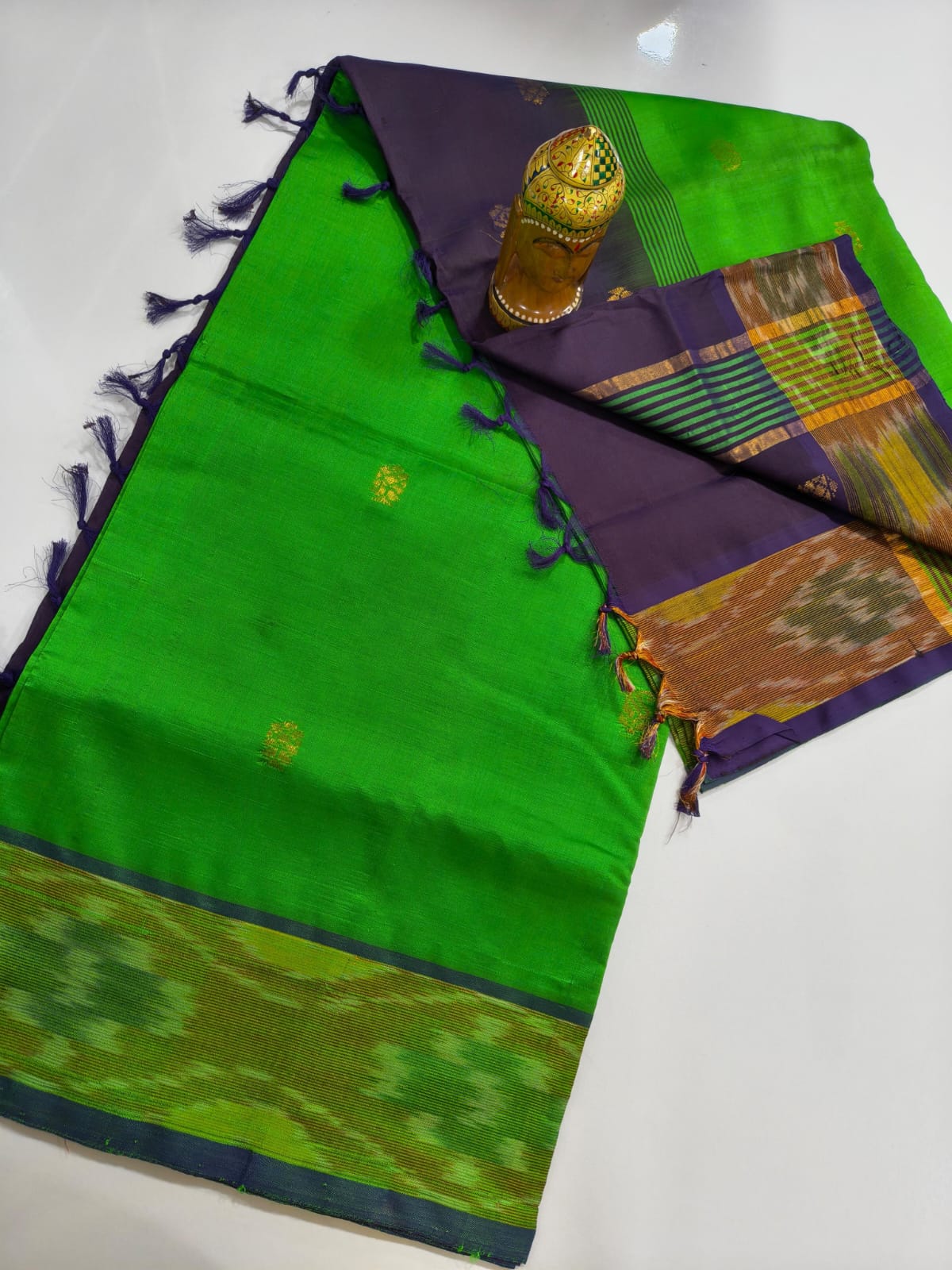 Mangalagiri Handloom Pattu Sarees with pochampally border and Small butta collection