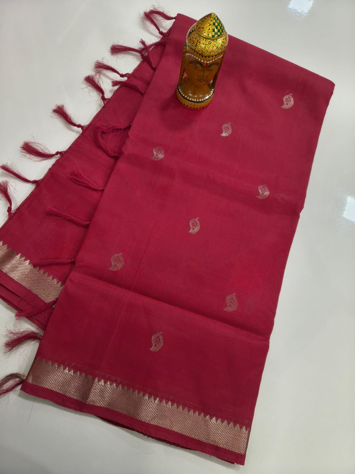 Mangalagiri Handloom Pattu Sarees with Small butta collection