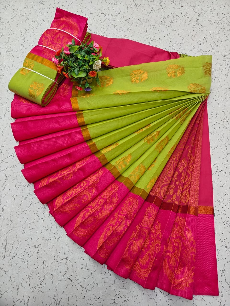 Uppada Kotanji Contrast Border Silk Cotton Sarees