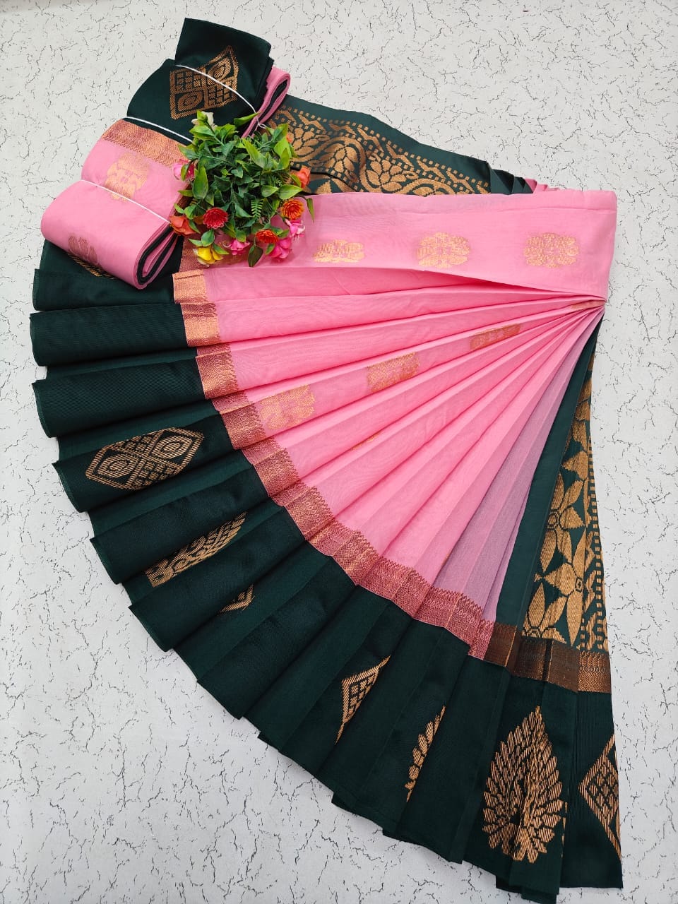 Uppada Kotanji Contrast Border Silk Cotton Sarees