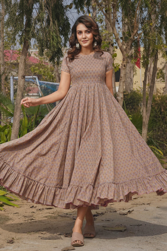 Modern meets Tradition Casual collection
