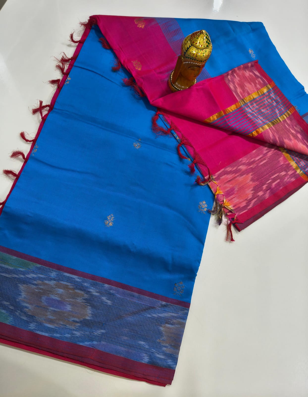 Mangalagiri Handloom Pattu Sarees with pochampally border and Small butta collection