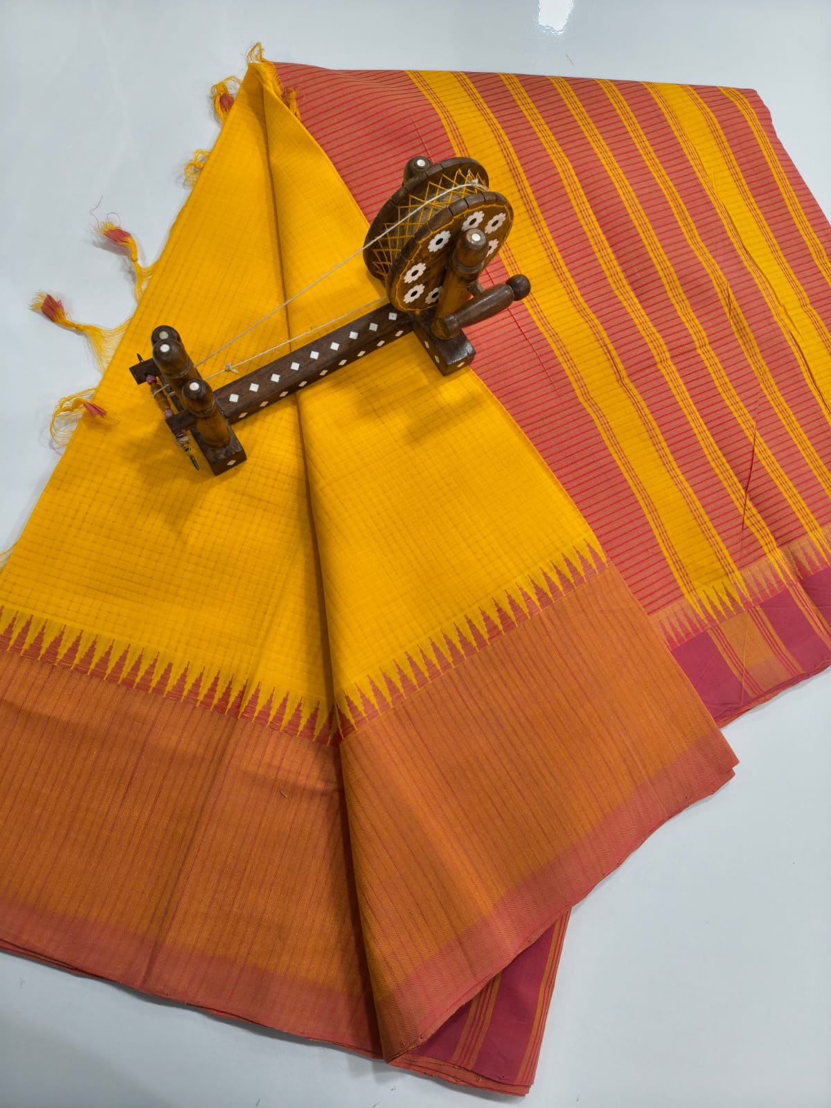 Mangalagiri Cotton Sarees with thread border collection