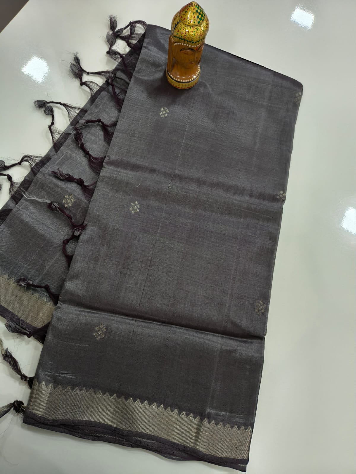 Mangalagiri Handloom Pattu Sarees with Small butta collection