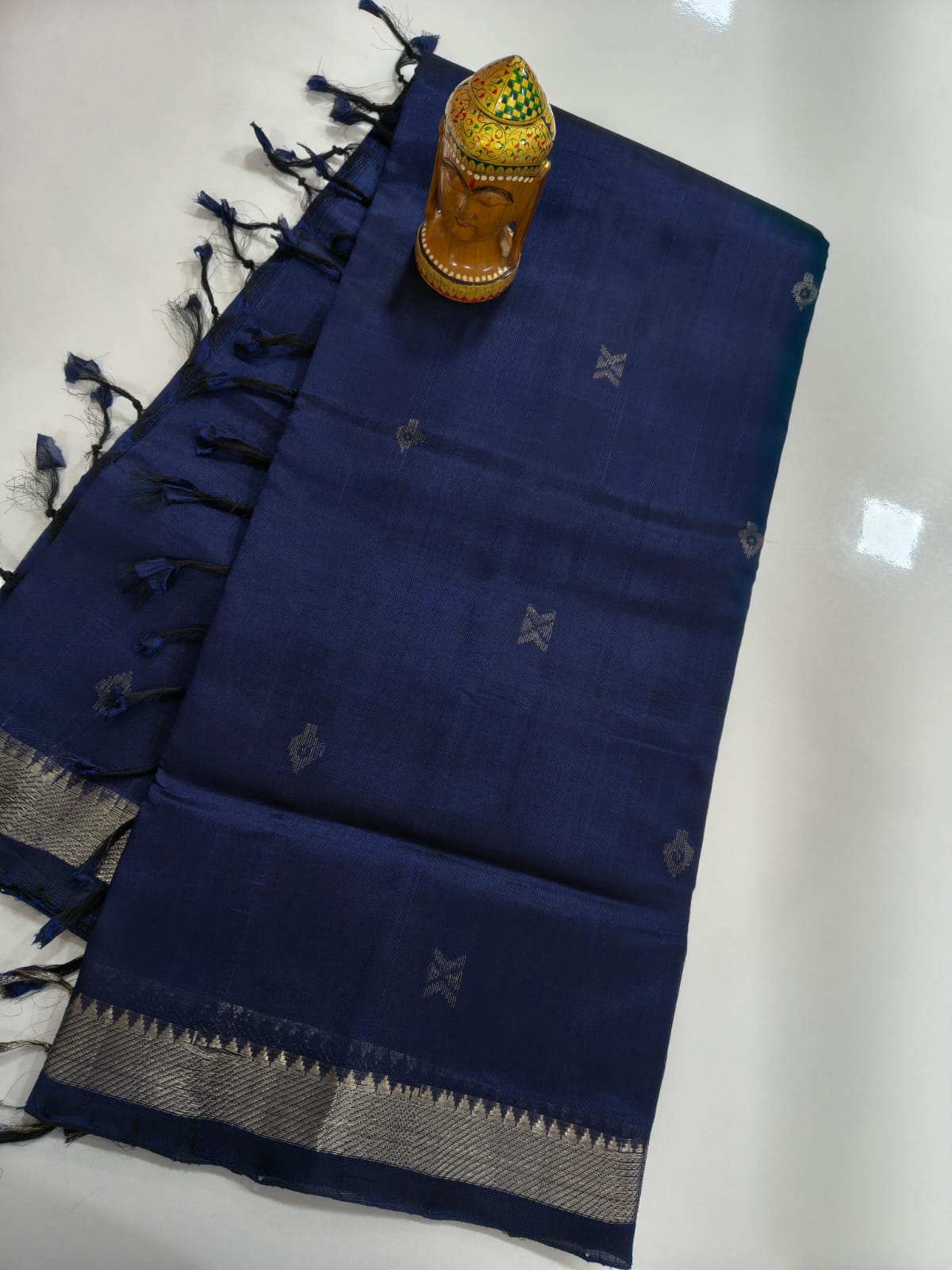 Mangalagiri Handloom Pattu Sarees with Small butta collection
