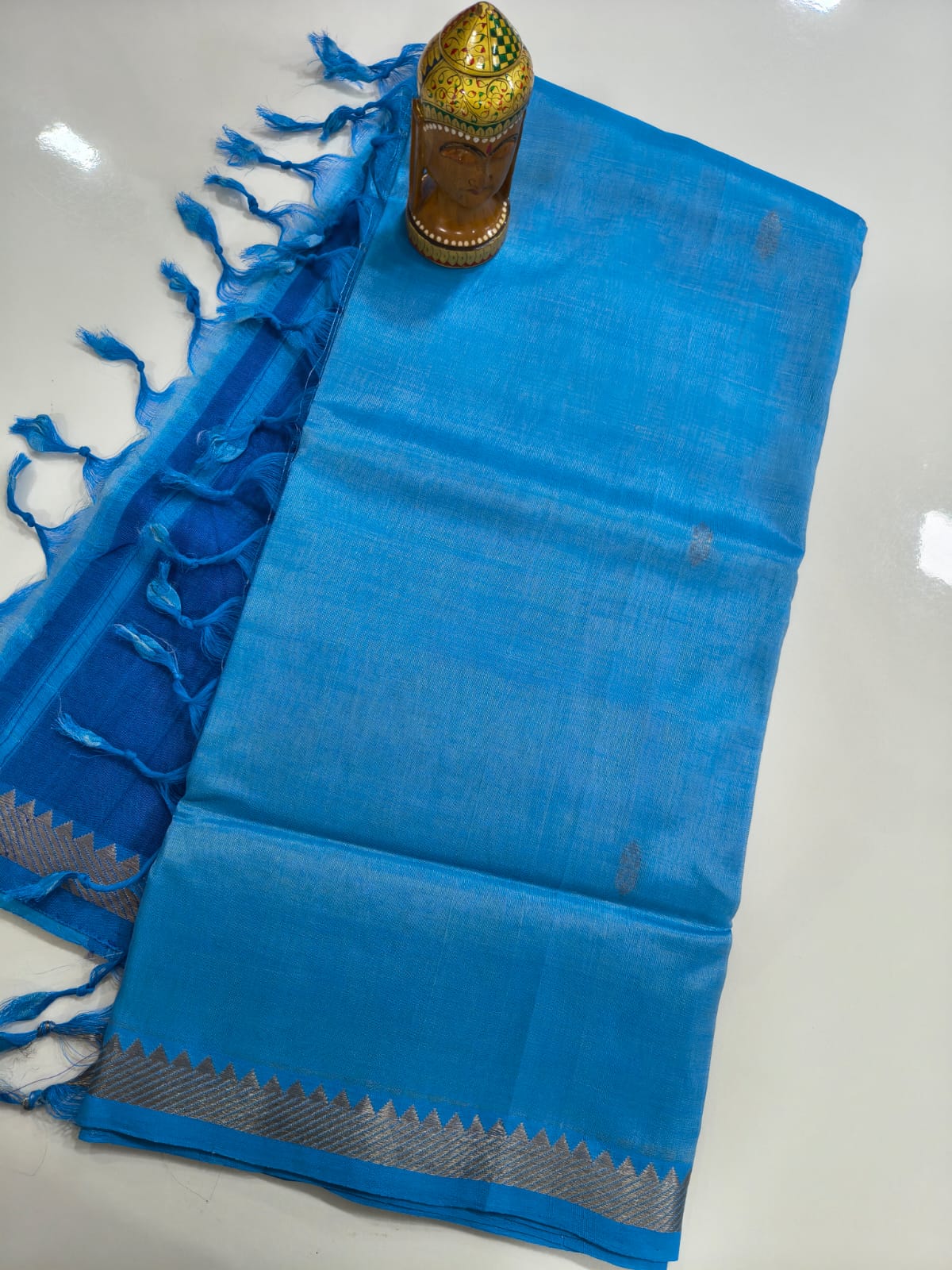 Mangalagiri Handloom Pattu Sarees with Small butta collection