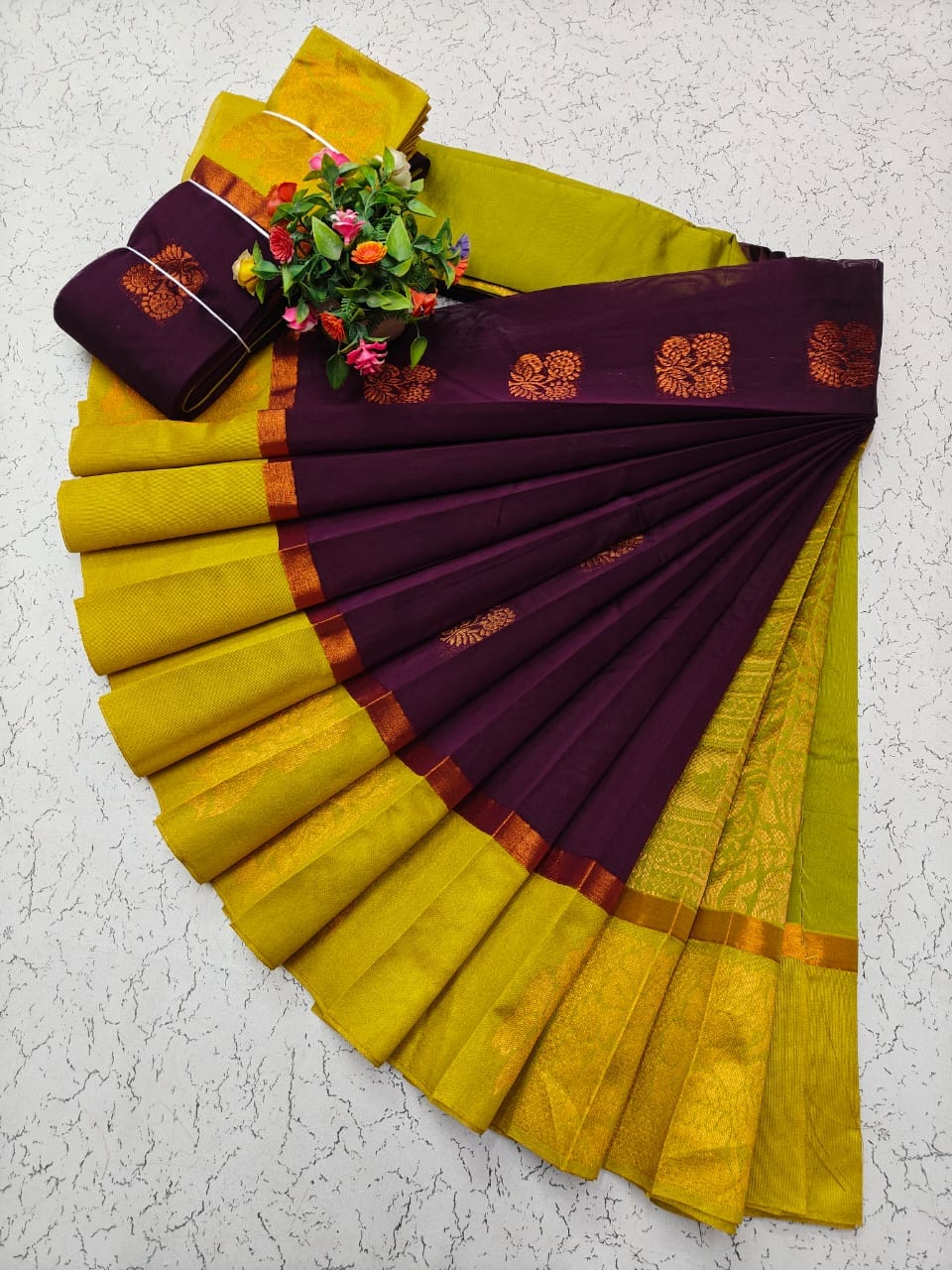 Uppada Kotanji Contrast Border Silk Cotton Sarees