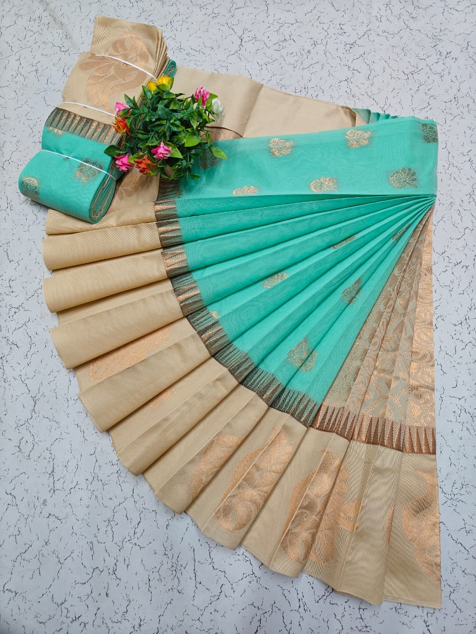 Uppada Kotanji Contrast Border Silk Cotton Sarees