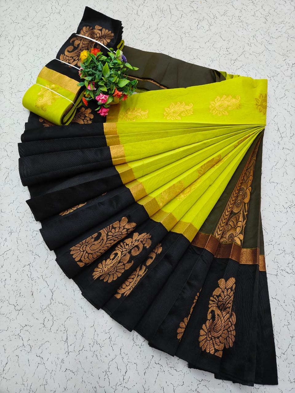 Uppada Kotanji Contrast Border Silk Cotton Sarees