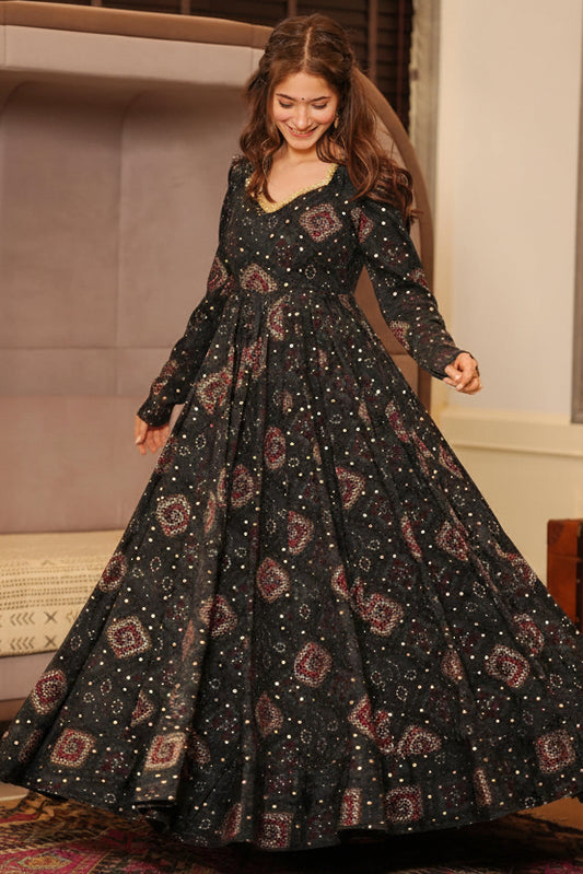 Fusion of Traditional and Modern Collection