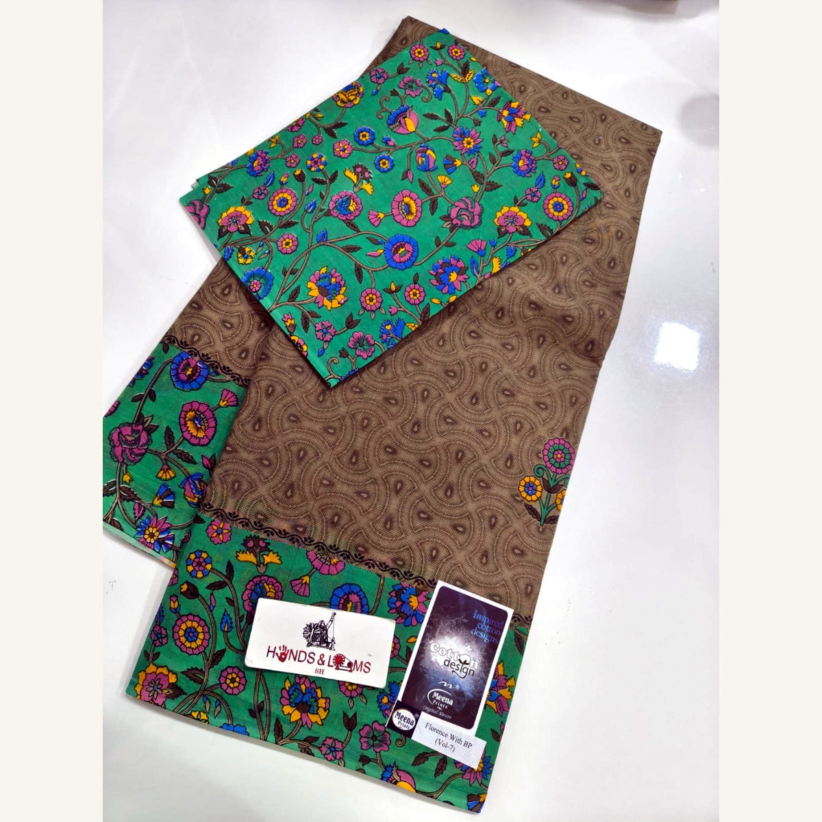 cotton sarees daily wear - Green & Brown Floral