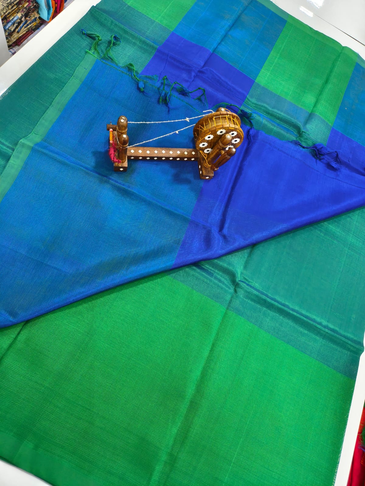 Mangalagiri handloom pattu saree - Green & Blue